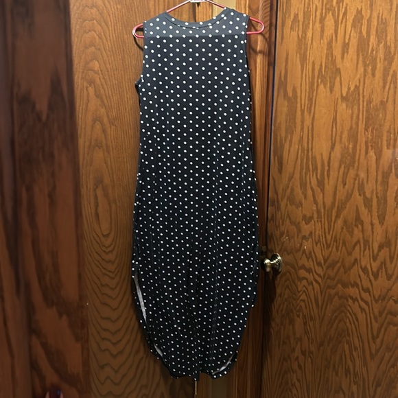 size medium women’s dress - Picture 4 of 4